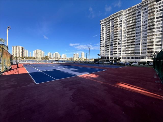 2750 NE 183rd St 2103, Aventura, FL 33160