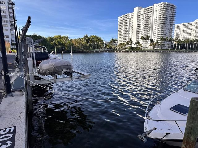 2750 NE 183rd St 2103, Aventura, FL 33160