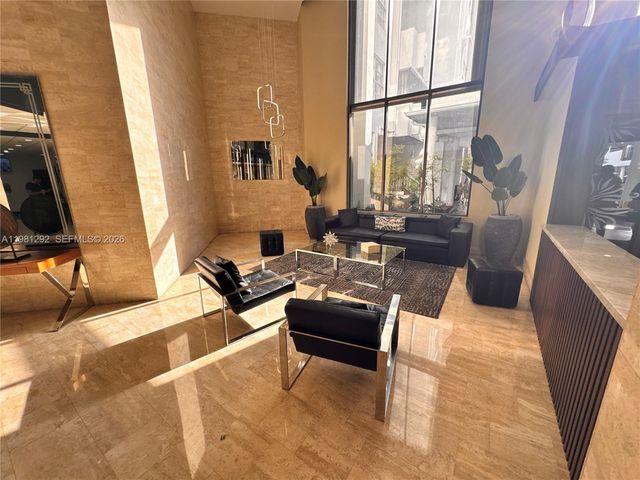 2750 NE 183rd St 2103, Aventura, FL 33160