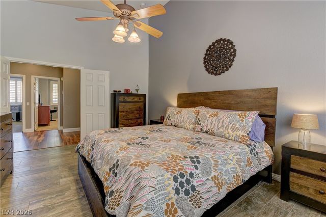 8025 Painted Clay Avenue, Las Vegas, NV 89128