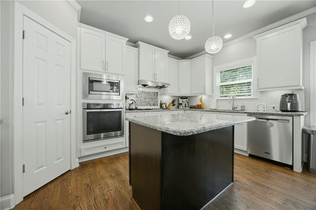 518 Shadow Hawk, Milton, GA 30004
