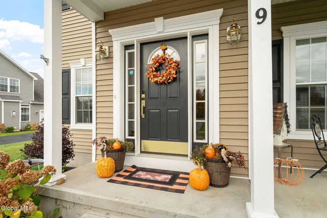 9 Willis Way, Malta, NY 12020