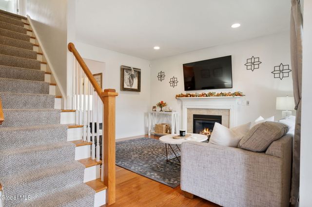 9 Willis Way, Malta, NY 12020