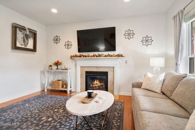 9 Willis Way, Malta, NY 12020