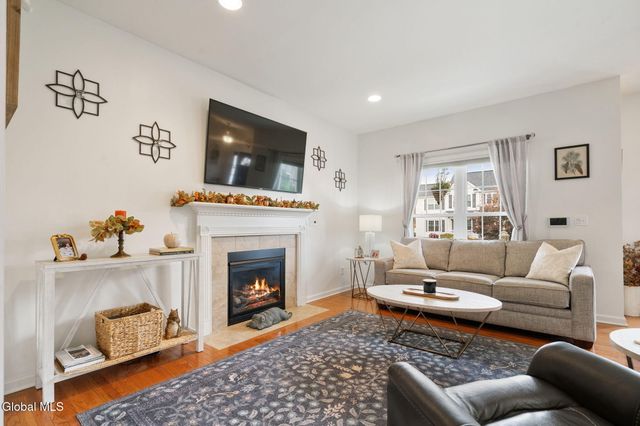 9 Willis Way, Malta, NY 12020