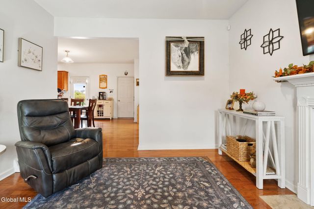 9 Willis Way, Malta, NY 12020