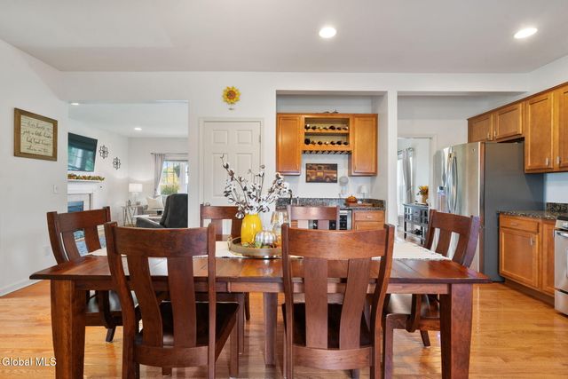 9 Willis Way, Malta, NY 12020