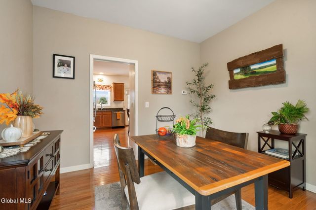 9 Willis Way, Malta, NY 12020