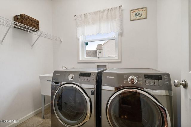 9 Willis Way, Malta, NY 12020