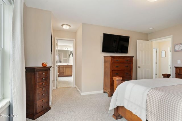 9 Willis Way, Malta, NY 12020