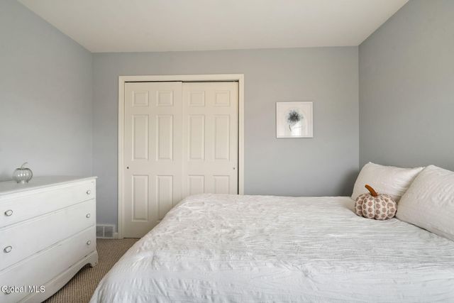 9 Willis Way, Malta, NY 12020