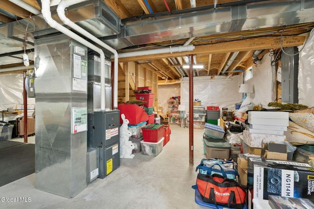 9 Willis Way, Malta, NY 12020