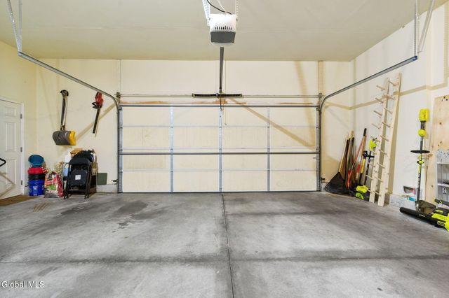 9 Willis Way, Malta, NY 12020