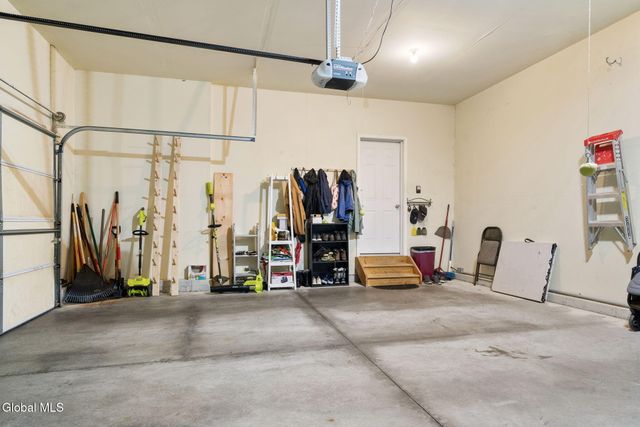 9 Willis Way, Malta, NY 12020