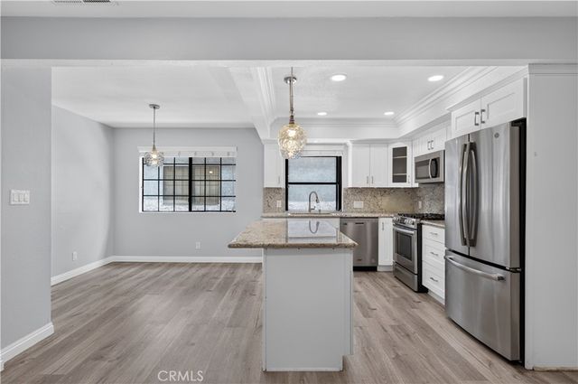 1221 N Sycamore 5, Los Angeles, CA 90038