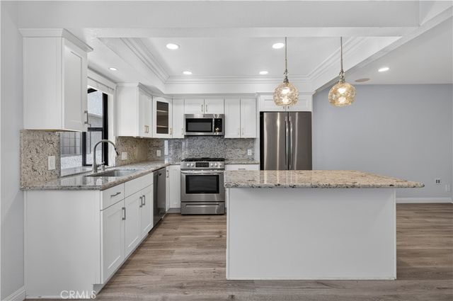 1221 N Sycamore 5, Los Angeles, CA 90038