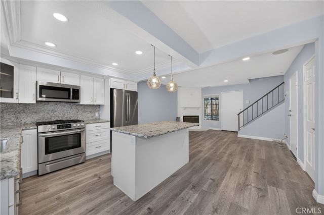 1221 N Sycamore 5, Los Angeles, CA 90038