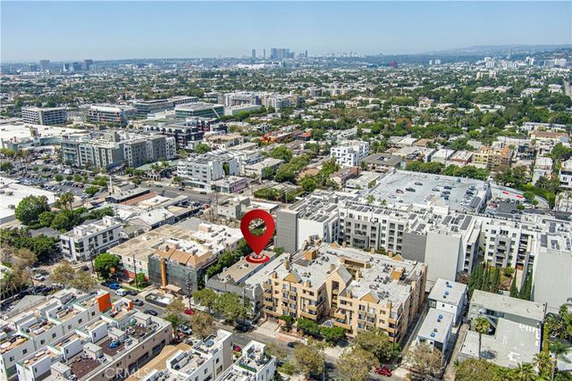 1221 N Sycamore 5, Los Angeles, CA 90038