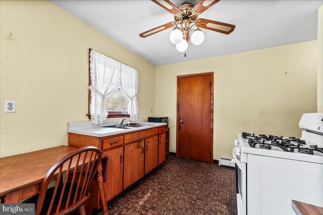 258 WALKER RD, Landenberg, PA 19350