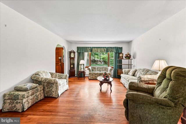 258 WALKER RD, Landenberg, PA 19350