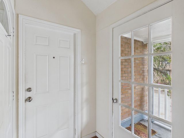 5110 Academy Street 4, Houston, TX 77005