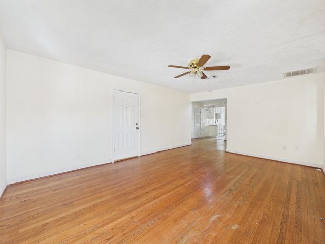 5110 Academy Street 4, Houston, TX 77005