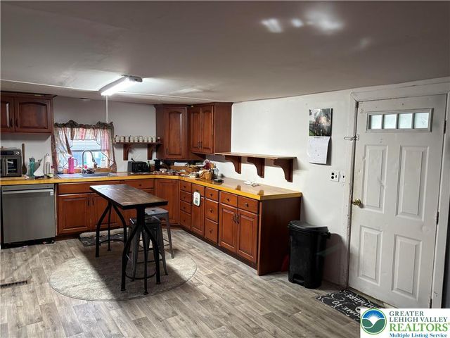 3 TRIBE Lane, Wind Gap Boro, PA 18091