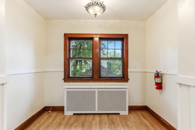 75 Cleveland Avenue S, Saint Paul, MN 55105