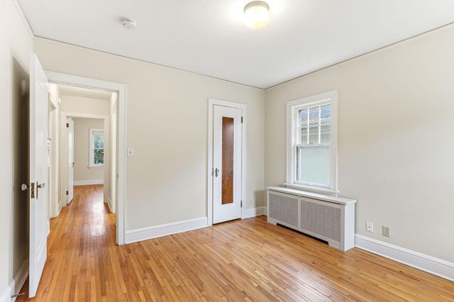 75 Cleveland Avenue S, Saint Paul, MN 55105