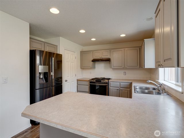 1312 NW 9th Way, Battle Ground, WA 98604
