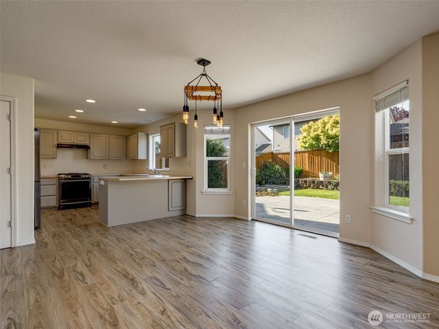 1312 NW 9th Way, Battle Ground, WA 98604