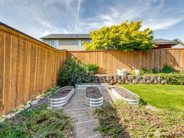 1312 NW 9th Way, Battle Ground, WA 98604