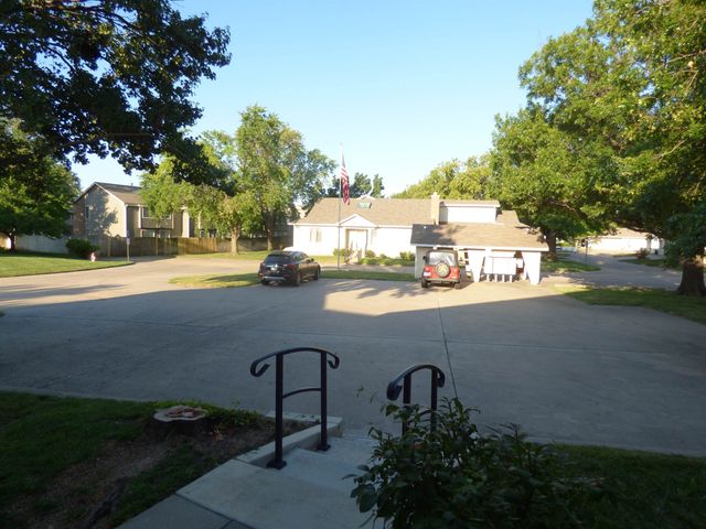 9111 W 21st St N #25, Wichita, KS 67205