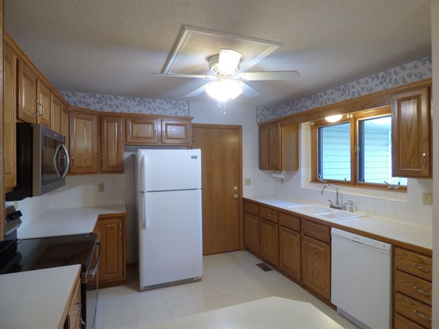 9111 W 21st St N #25, Wichita, KS 67205