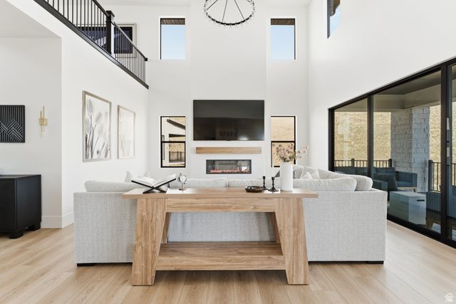 1109 W AUTUMN VIEW CIR, Lehi, UT 84048