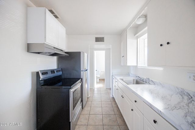 1915 N 26TH Place 7, Phoenix, AZ 85008