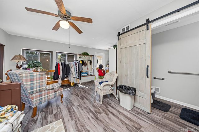 2762 N Harris Road, Ypsilanti, MI 48198