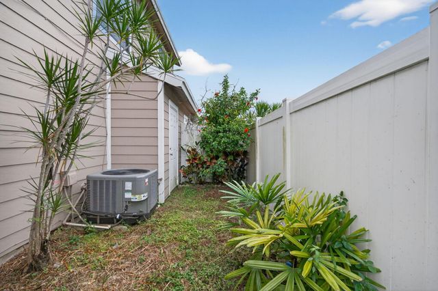 707 Stonewood Court 19c, Jupiter, FL 33458