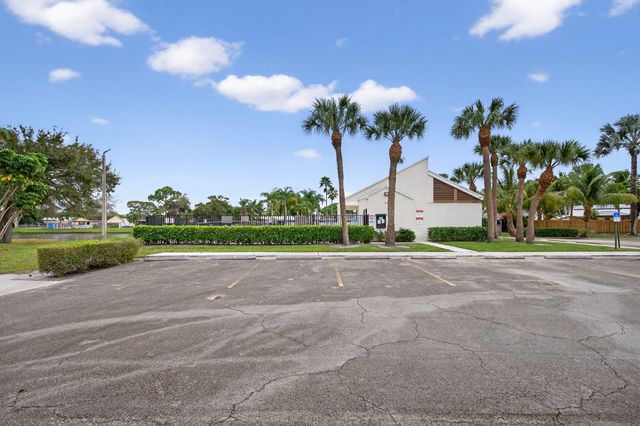 707 Stonewood Court 19c, Jupiter, FL 33458