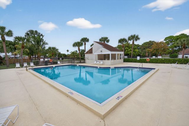 707 Stonewood Court 19c, Jupiter, FL 33458