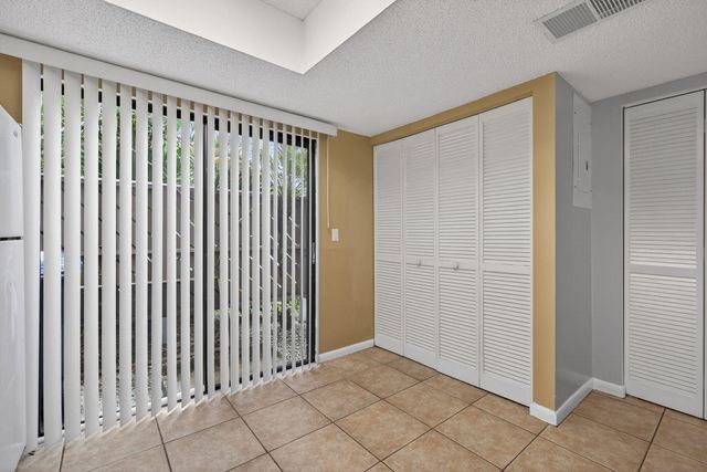 707 Stonewood Court 19c, Jupiter, FL 33458