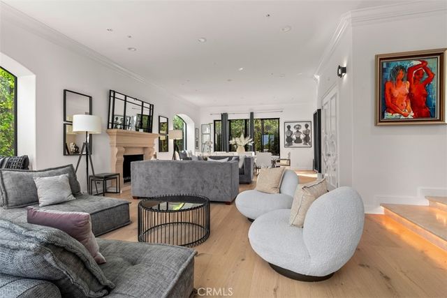 215 Poppy Avenue, Corona Del Mar, CA 92625