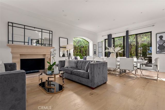 215 Poppy Avenue, Corona Del Mar, CA 92625