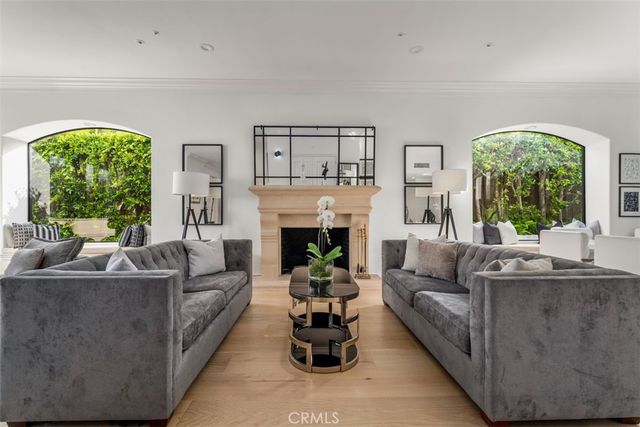 215 Poppy Avenue, Corona Del Mar, CA 92625