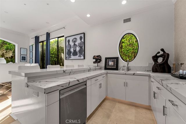 215 Poppy Avenue, Corona Del Mar, CA 92625