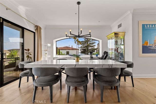 215 Poppy Avenue, Corona Del Mar, CA 92625