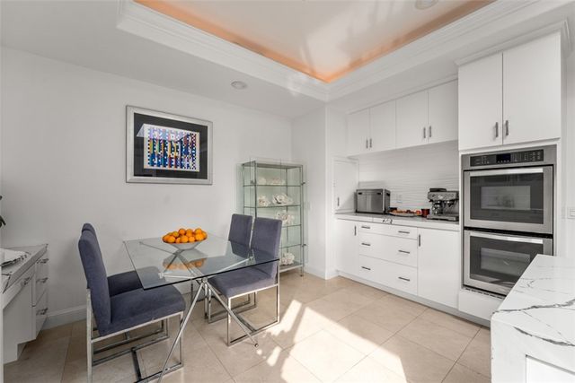 215 Poppy Avenue, Corona Del Mar, CA 92625