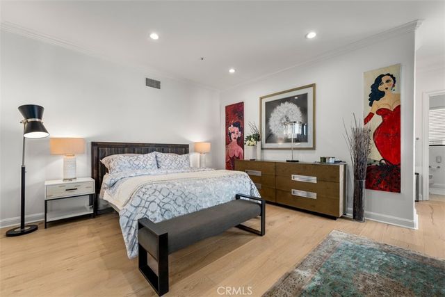 215 Poppy Avenue, Corona Del Mar, CA 92625