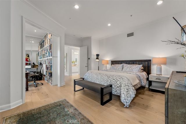 215 Poppy Avenue, Corona Del Mar, CA 92625