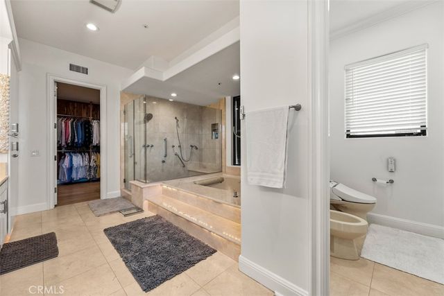 215 Poppy Avenue, Corona Del Mar, CA 92625
